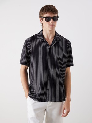 Lc Waikiki Yeni Sezon Regular Fit Kısa Kollu Çizgili Erkek Gömlek