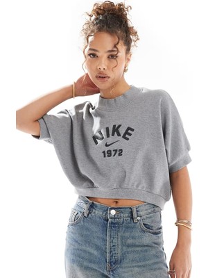Nike Crop Loose Fit French Terry Short Sleeve Top Kadın Bol Kesim Crop Kısa Kollu Sweatshirt Gri