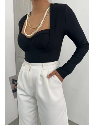 AURA 7 Collection Kadın Gloplu Kolye Detaylı Siyah Crop Bluz