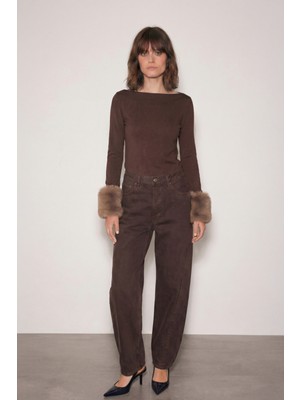 Babokah Peluş Kol Aksesuarlı Kayık Yaka Üst