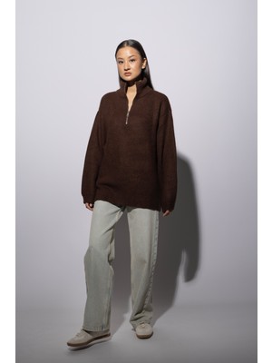 Nisan Triko Fermuarlı Triko Kazak