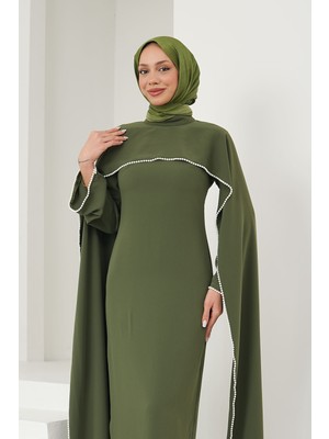 İmaj Butik Koyu Yağ Yeşili Inci Detaylı Pelerinli Abiye
