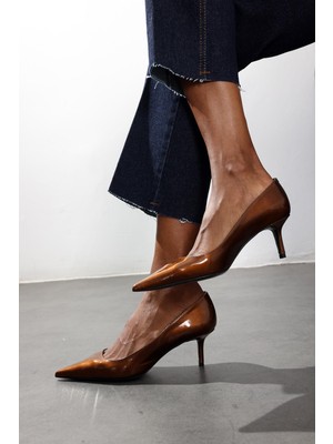 5in1Canpolat Karamel Rugan Deri Klasik Stiletto 25445