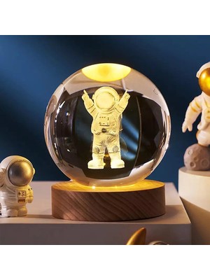 Coverzone Cam Küre Işıklı Göz Yormayan Cool Astronot Motifli Masaüstü Aydınlatma Gece Lambası Dekora