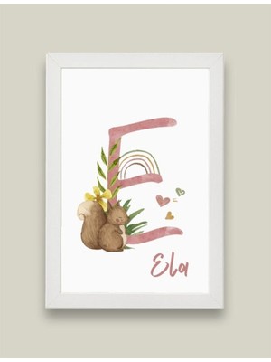 Kidilia E Harfli Bebek Odası Beyaz Duvar Tablosu Kişiye Özel Sevimli Hayvancıklar Tasarımlı 21X30CM