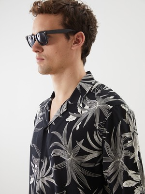 Lc Waikiki Yeni Sezon Regular Fit Kısa Kollu Desenli Viskon Erkek Gömlek