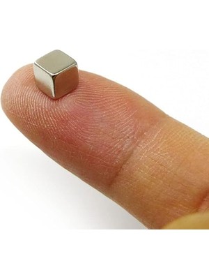 50 Adet 5X5X5 mm Sihirli Manyetik Küp Neodyum Mıknatıs Güçlü Çekim