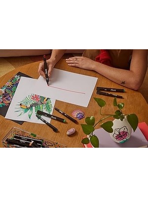 Creative Marker Akrilik Boya Kalemleri | Su Bazlı Boya Kalemi Fırça Uçlu | Mürekkep Kağıdı Geçirmez ve Çoğu Yüzey Üzerine Yazar | 5 Adet"