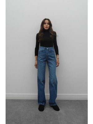 Havoş Orta Mavi Kuzmina Straight Jean