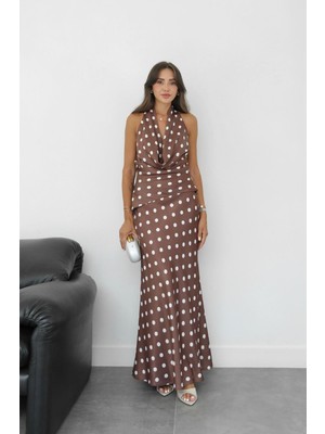 Havoş Kahve Puantiyeli Saten Degaje Yaka Bluz Etek Takım