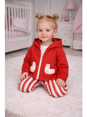 Wow Colors Kız Bebek Ördek Nakışlı 3’li Takım – Kapüşonlu Fermuarlı Ceket Uzun Kollu Badi ve Çizgili Pantolo
