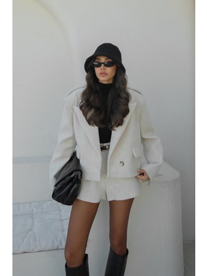 Havoş Ekru Jessa Kaşe Şort Ceket Takım