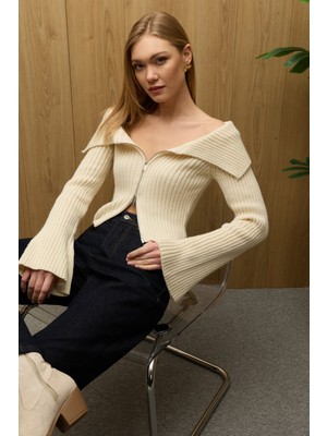 FullaModa Kol Detaylı Fermuarlı Madonna Yaka Hırka