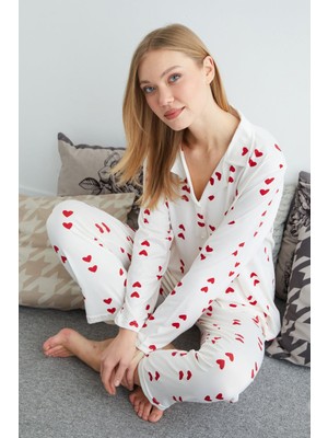 FullaModa Büyük Beden Kalp Baskılı Düğmeli Pijama Takımı