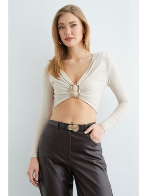 FullaModa Drapeli Tokalı Omuz Vatkalı Crop Bluz