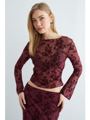 FullaModa Beli Drapeli Çiçek Desenli Transparan Bluz