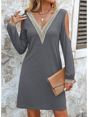 Gökyüzü Moda Kadın Uzun Kollu Omuzdan Açık V Dantel Yakalı Mini Waffle Elbise