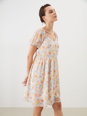 Lc Waikiki Yeni Sezon Kalp Yaka Çiçekli Balon Kollu Elbise