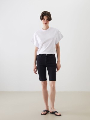 Lc Waikiki Yeni Sezon Bermuda Fit Kadın Jean Şort