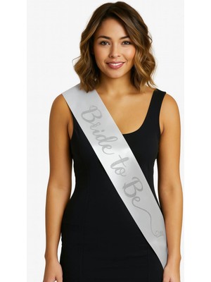 Nevamel Beyaz Saten Üzerine Italik Gümüş Bride To Be Kuşağı