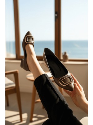 Divolya Scenic Kahverengi Tokalı (4cm) Sivri Burun Topuklu Ayakkabı