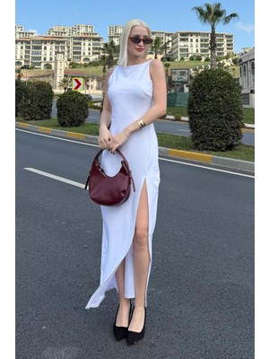 Madmext Beyaz Maxi Boy Yırtmaç Detaylı  Kadın Elbise MG2367