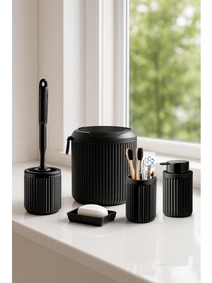 Storemax Serisi Siyah Banyo Seti, 5 Parça Oval Akrilik 4 Litre Çöp Kovası, Sabunluk, Fırçalık Takımı 3005