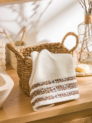 Lc Waikiki Yeni Sezon Pamuklu Nakışlı Yüz Havlusu 50X80 cm