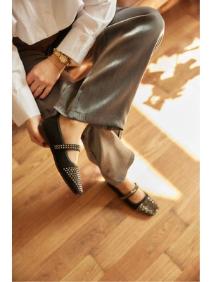 Milaya Shoes Stella Ucu Taşlı Kadın Babet Ayakkabı