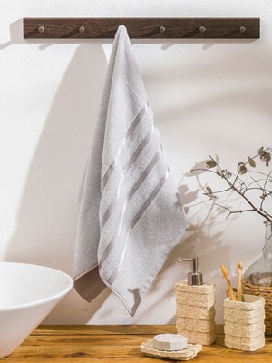 Lc Waikiki Yeni Sezon Nakışlı Pamuklu Yüz Havlusu 50X80 cm