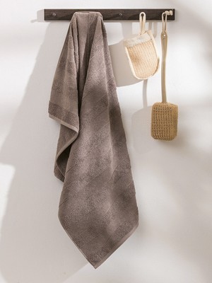 Lc Waikiki Yeni Sezon Çizgi Nakışlı Banyo Havlusu 70X140 cm