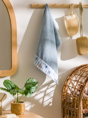 Lc Waikiki Yeni Sezon Nakışlı Pamuklu Yüz Havlusu 50X80 cm