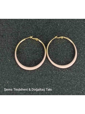Şems Tesbihevi & Doğaltaş Takı Pudra Pembe Detaylı Altın Kaplama Halka Küpe Zarif ve Modern Tasarım