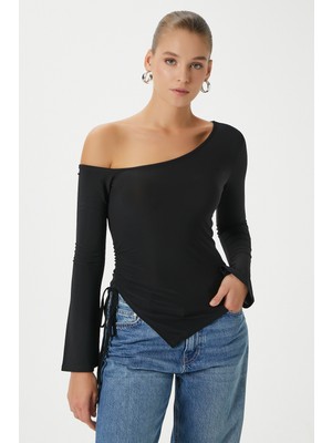 Ritnice Kadın Sierra Asimetrik Kesim Omuz Detay Sandy Siyah Bluz
