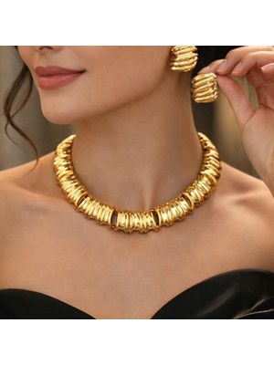 Sevil Gülgün Atelier Gold Kaplama Kolye ve Küpe Seti - Şık ve Modern Tasarım