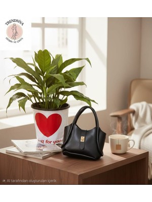 Trendniva Kilit Detaylı Küçük Boy El Çantası