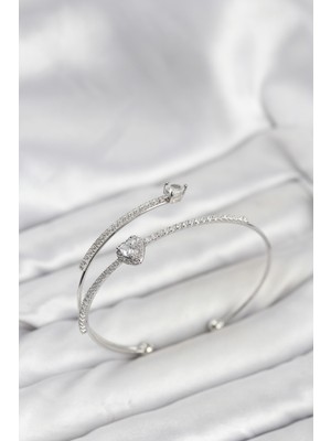 Skygo Kalp Model Pirinç Gümüş Renk Kadın Bileklik - TJ-BB8256