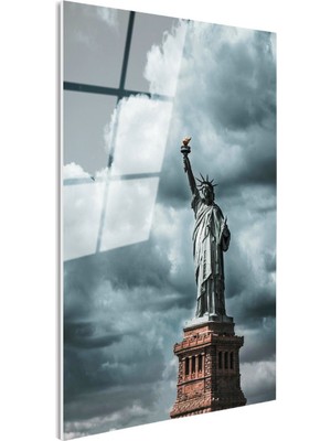 Tablofest Tamperli Gerçek Cam Tablo Özgürlük Heykeli Bulutlu Gökyüzü Şehir Mimari Tablo Duvar Dekoru