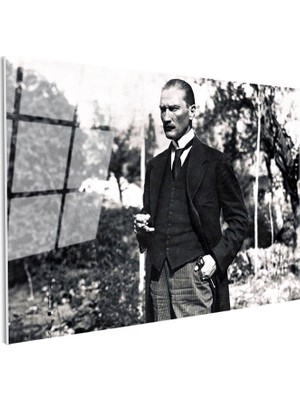 Tablofest Tamperli Gerçek Cam Tablo Atatürk Bahçede Bastonlu Duruş Atatürk Tablosu Duvar Dekoru