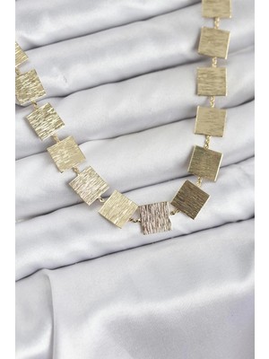 Butik Bfs Kare Plaka Model Gold Renk Kadın Kolye