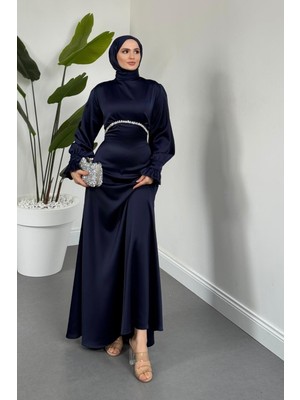 Merven Akyüz Silvana Beli Taşlı Arkası Büzgülü Abiye Lacivert