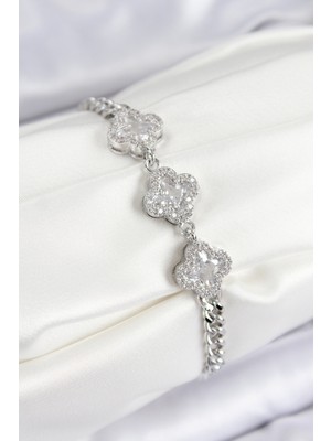 Pirinç Zirkon Taşlı Yonca Model Gümüş Renk Kadın Bileklik - Lisinya