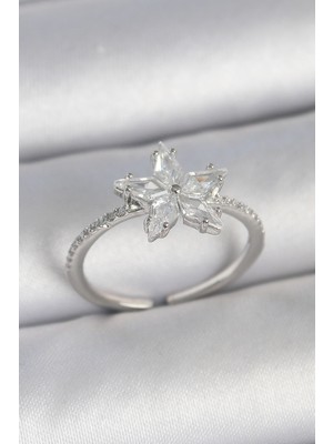 Pirinç Gümüş Renk Zirkon Taşlı Yıldız Model Ayarlanabilir Kadın Yüzük - Lisinya