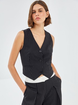Lc Waikiki Yeni Sezon V Yaka Çizgili Kadın Klasik Yelek