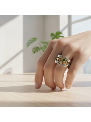 Sevil Gülgün Atelier Antik Dokulu Renkli Kristal Taşlı Yüzük - Zümrüt Yeşili & Safir Moru Gold-Gümüş Tasarım Kadın Yüzüğü