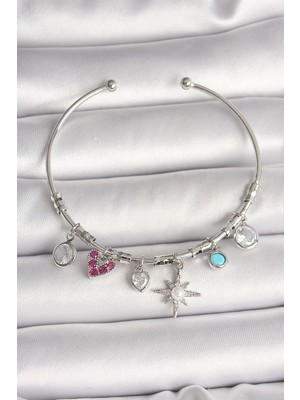 Pirinç Gümüş Renk Sallantı Zirkon Taşlı Kutup Yıldız Figür Kalp Detay Charm Kadın Bileklik - Lisinya