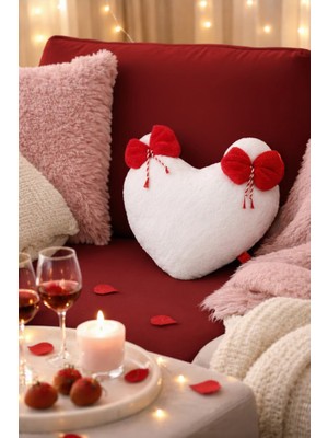 Türkühome Sevgililer Günü Özel Kalp Şeklinde Dekoratif Kırlent | Fiyonklu