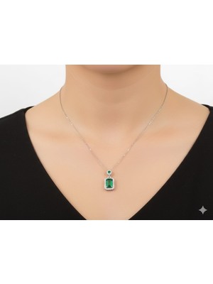 Akfecan Çelik Zümrüt Yeşili Zirkon Taşlı Gümüş Rengi Kolye