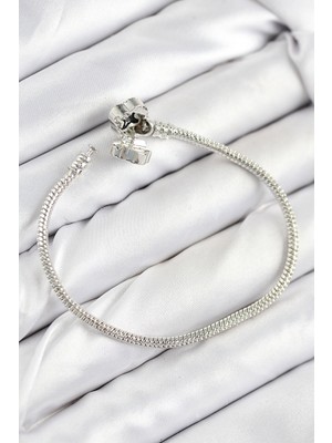 Pirinç Charm Zirkon Taşlı Yonca Model Gümüş Renk Kadın Bileklik