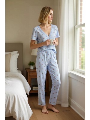 Benerly Kadın V Yaka Kısa Kol Dantel Detaylı Çiçekli Bürümcük Dokulu Örme Pijama Takımı Fonksiyonel